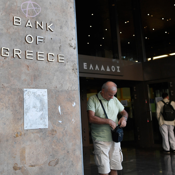 Már Görögországnak is fizetnek a hitelezők, hogy kölcsönadhassanak neki