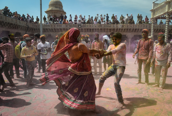 Hindu ünnep Nangdaon faluban 2019 tavaszán.