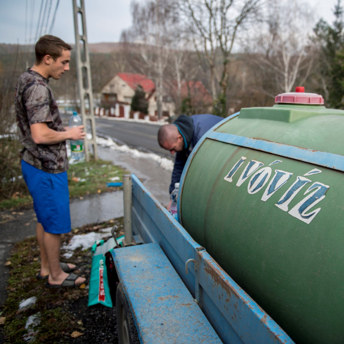 Elköltöttek 17 milliárdot, de még mindig rákkeltő víz folyik a csapból