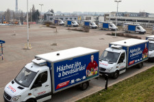 Ha esik, ha fúj, már az interneten vesszük az ásványvizet
