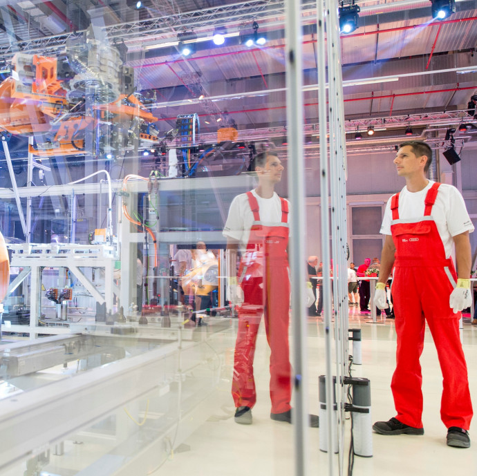 Jelentős létszámcsökkentés az Audi győri gyárában, ezernél több ember távozhat