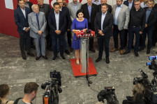 Akkorát alkudozott az MSZP, hogy átütő győzelem lett a teljes leégésből