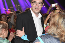 Olcsóbb BKV-jegy Tiborcz-adóból? Nincs könnyű helyzetben Karácsony