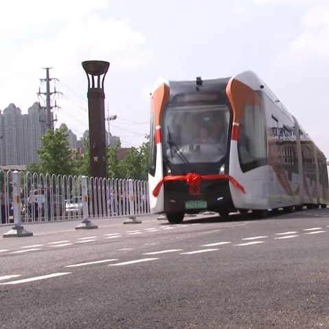 Hidrogénes buszvillamosokat vásárolna Európa legrosszabb levegőjű fővárosa