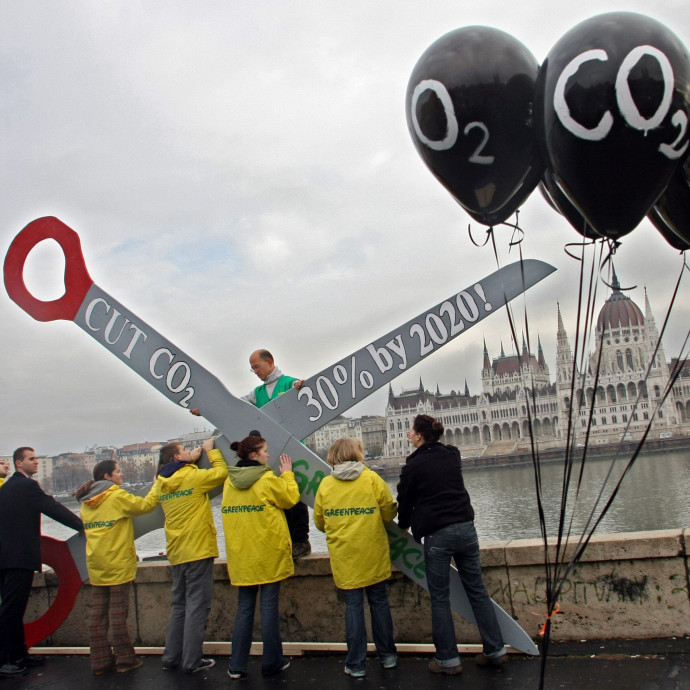 Tavaly még több szén-dioxidot ontottunk a levegőbe, és messze még a tetőzés