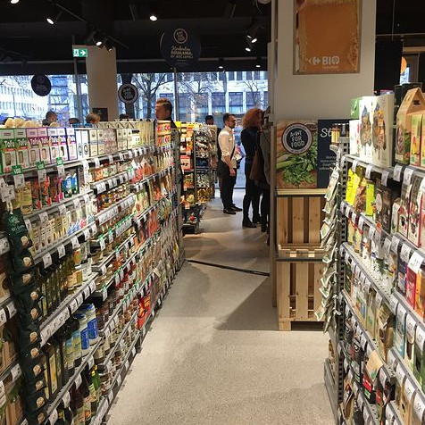 Aldi-Lidl méretű választékot tartó bio/öko élelmiszerbolt nyílt Varsóban, és még csak nem is drága