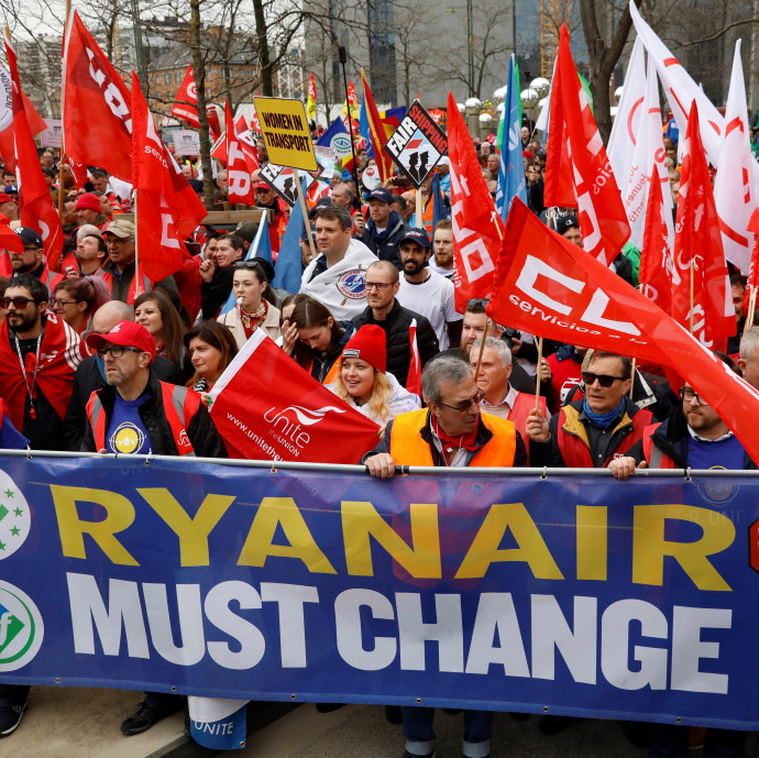 Elkaszálta egy bíróság a Ryanair csomagszabályzatát