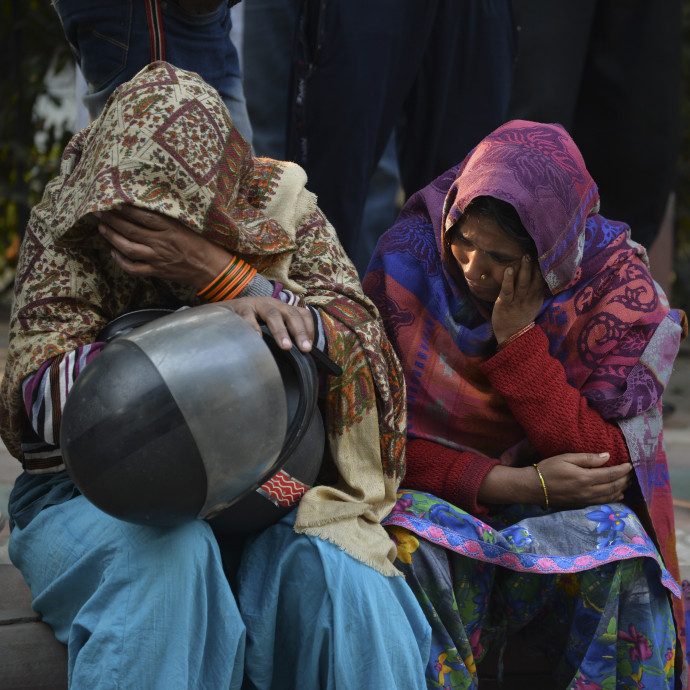Napi pár száz forintért, nyomorúságos körülmények között dolgoztak a leégett indiai ruhagyárban
