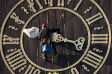 Miután öt órára csökkentették a napi munkaidőt, sokan felmondtak