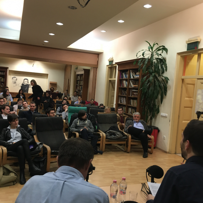 Chikán Attila: Ahol az alapvető gazdasági összefüggéseket sem látják, ott csak balhé lehet