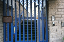 Amióta kiposztolta, hogy Orbánra szavaz, 90 milliárdnyi megbízást kapott, most duplázhat