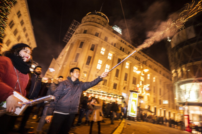 Szilveszter a budapesti Vörösmarty téren 2018-ban. Fotó: Mónus Márton/MTI