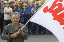 A lengyelek azt akarták, hogy a fizetést ki kelljen írni az álláshirdetésekben, de a terv elbukik