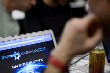 Nem kell ahhoz programozónak lenni, hogy zsarolóvírust szabadítsunk a főnökünkre