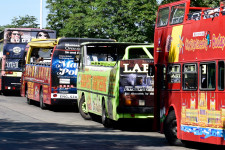 Csőd szélén a magyar buszos cégek, az áruszállítóknál óriási a bizonytalanság