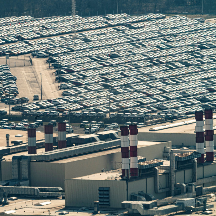 Elkezdik kifizetni a bajba jutott dolgozók bérét az európai kormányok