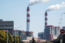 Minden korábbinál több kínai szénerőmű pöfékelhet az újraindulás után
