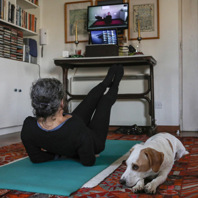 Az internet bírja, de így is duplázódott a vonalas telefonforgalom