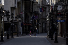 „Tízezer forintom maradt” – munkájukat elvesztők a kétségbeejtő helyzetükről