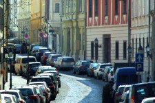 Már azelőtt padlóra kerültek az önkormányzatok, hogy a kormány tovább ütötte volna őket