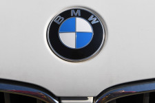 Szerencsénk lesz, ha csak egy évet csúszik a debreceni BMW-gyár építése