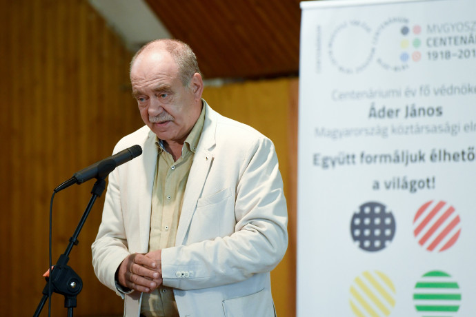 Kocsis András Sándor beszédet mond az olvasás világnapján 2018-ban. Fotó: Koszticsák Szilárd/MTI