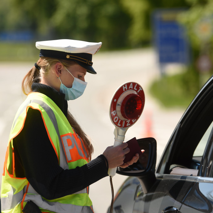Péntektől megnyílik az osztrák-német határ, Magyarország felé is tárgyalhatnak