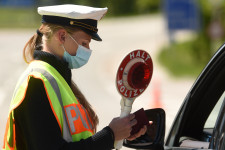 Péntektől megnyílik az osztrák-német határ, Magyarország felé is tárgyalhatnak