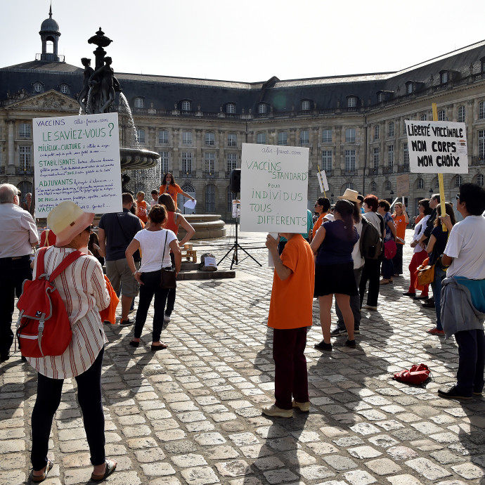 Az oltásellenesek kevesen vannak, de a közösségi médiában nagyon hatékonyak