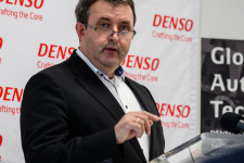 Téves párhuzamra hivatkozik a kormány a cégvédelmi törvénynél