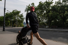 Az adatok azt mutatják, hogy az amatőr futók azért is lassabbak, mert nem mernek gyorsan futni