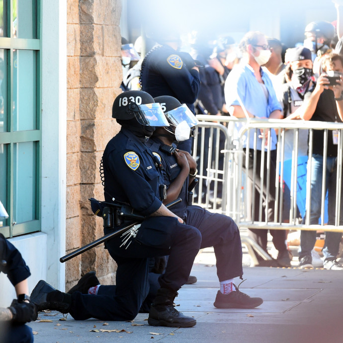 A helyi közösségek tudnak legtöbbet tenni azért, hogy csökkenjen a bűnözés