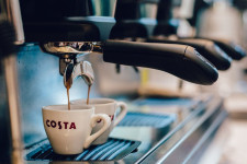 Lecsúszik napi három kávé, de inkább a koffein, mint az íze miatt