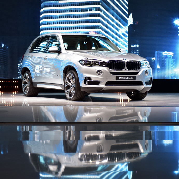 Hamarosan jön a BMW X5 hidrogénes változata