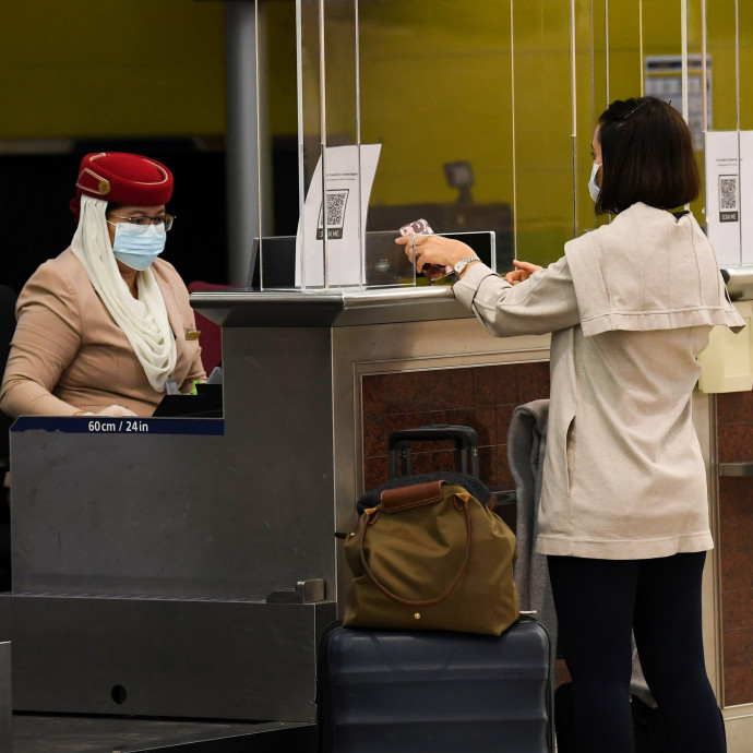 Végső esetben a temetés költségeibe is beszáll egy légitársaság, ha valaki utazás közben lett koronavírusos