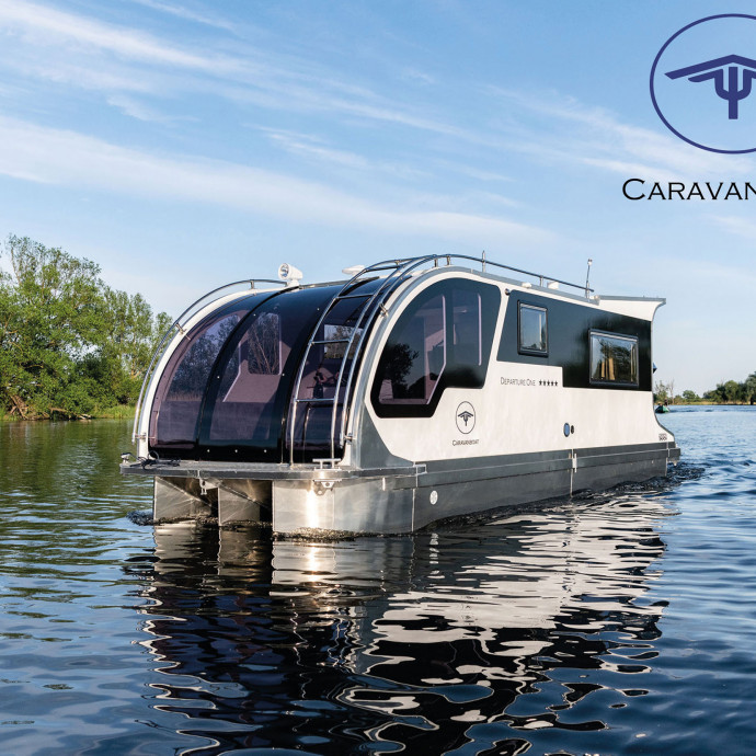 Lakókocsi-hajó hibridet kezdett árulni a Tchibo, a németek megőrülnek érte