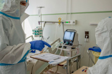 Kétmilliárdos profitot pumpálhatott Szlovéniába a magyar lélegeztetőgép-vásárlás