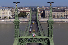 Több száz cégvezetőt kérdeztünk meg, és kiderült, hogy nagyon komoly lejtmenetben van a magyar gazdaság