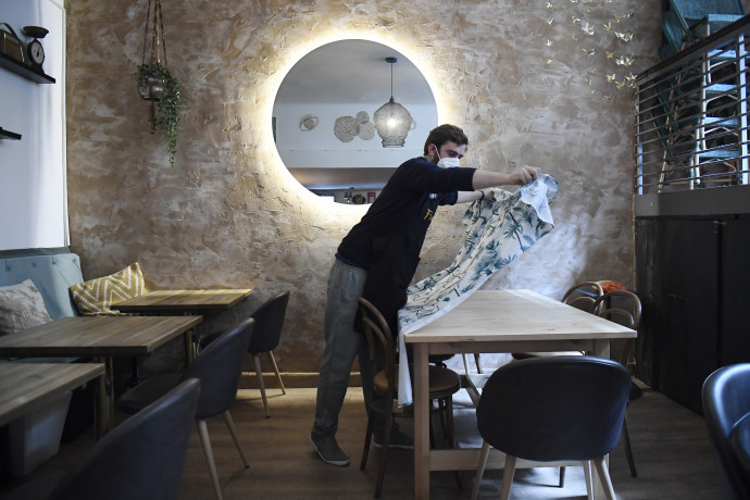 Tönkrement törzsvendégek, visszaeső forgalom, csökkenő fizetések a magyar éttermekben