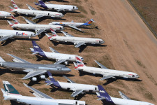 Rossz jel, hogy betelt a leállított repülőgépek egyik jókora tárolója