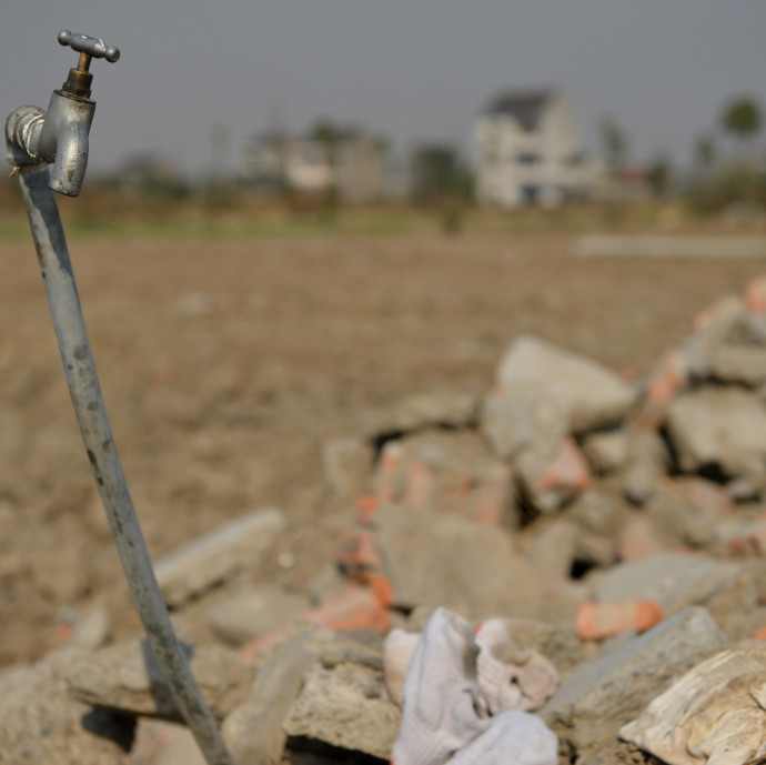 Ezrével rombolják le a falvakat Kínában
