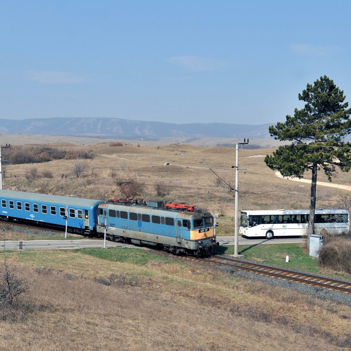 Létrejön a legnagyobb magyar cégcsoport, de még nem tudni, van-e értelme