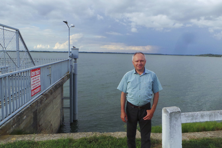 Fejes Lőrinc, a Közép-Tisza-vidéki Vízügyi Igazgatóság szakaszmérnökeFotó: Molnár Réka / Telex