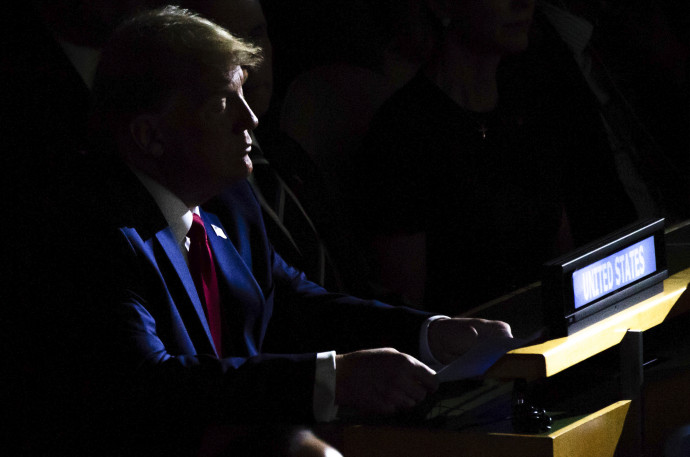 Donald Trump amerikai elnök részt vesz az ENSZ klímaváltozási csúcstalálkozóján 2019. szeptember 23-án, az ENSZ New York-i székházában. Fotó: Saul Loeb / AFP
