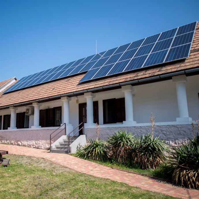 Aki eddig nem tervezett napelemet a tetőre, húzzon bele, mert megszűnik a szaldóelszámolás