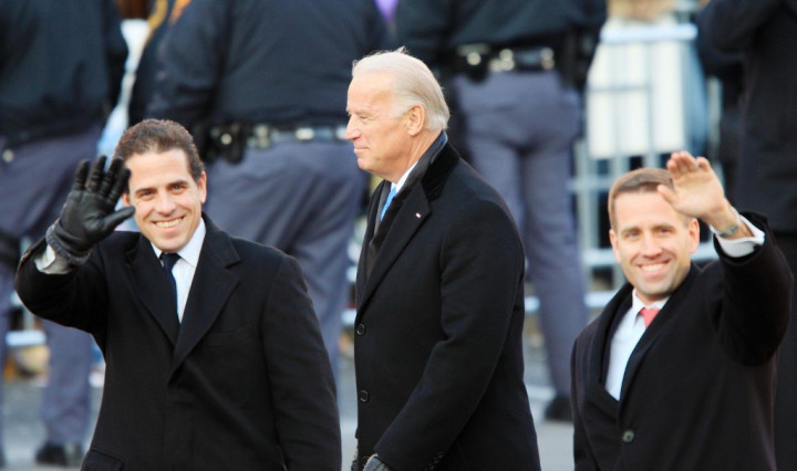 Joe Biden két fiával, Hunterrel (bal) és Beauval (jobb)Fotó: AFP