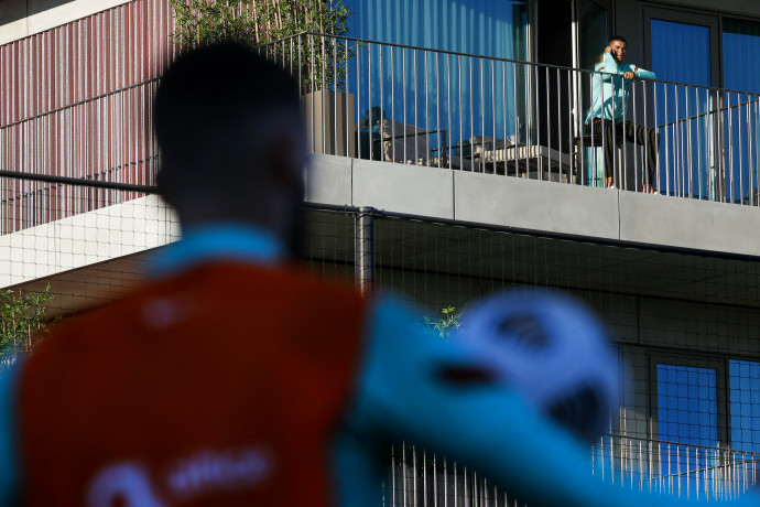 Ronaldo szerdán még betartotta a karatént a portugáliai edzőtáborbanFotó: Diogo Pinto/Portugál Futballszövetség/AFP