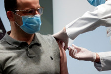 Ha fiatal vagy és egészséges, nem jutsz oltáshoz 2021-ben