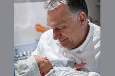 Megszületett Orbán Viktor ötödik unokája