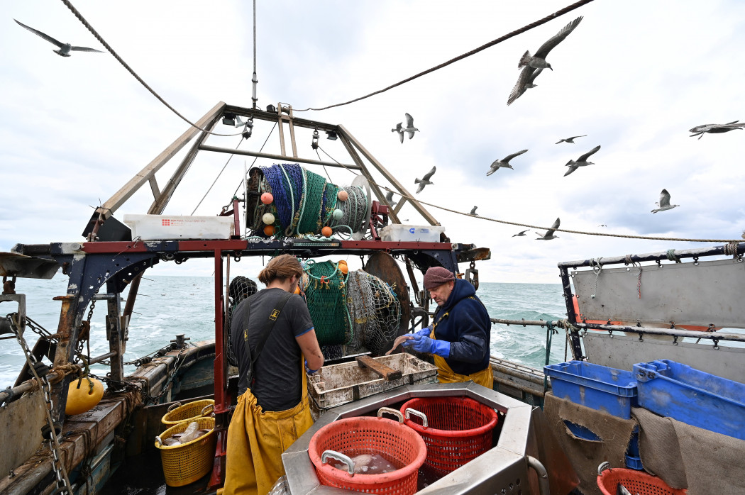 Brit halászhajó Anglia partjaitól dél-keletre 2020 október 12-énFotó: Glyn Krik / AFP